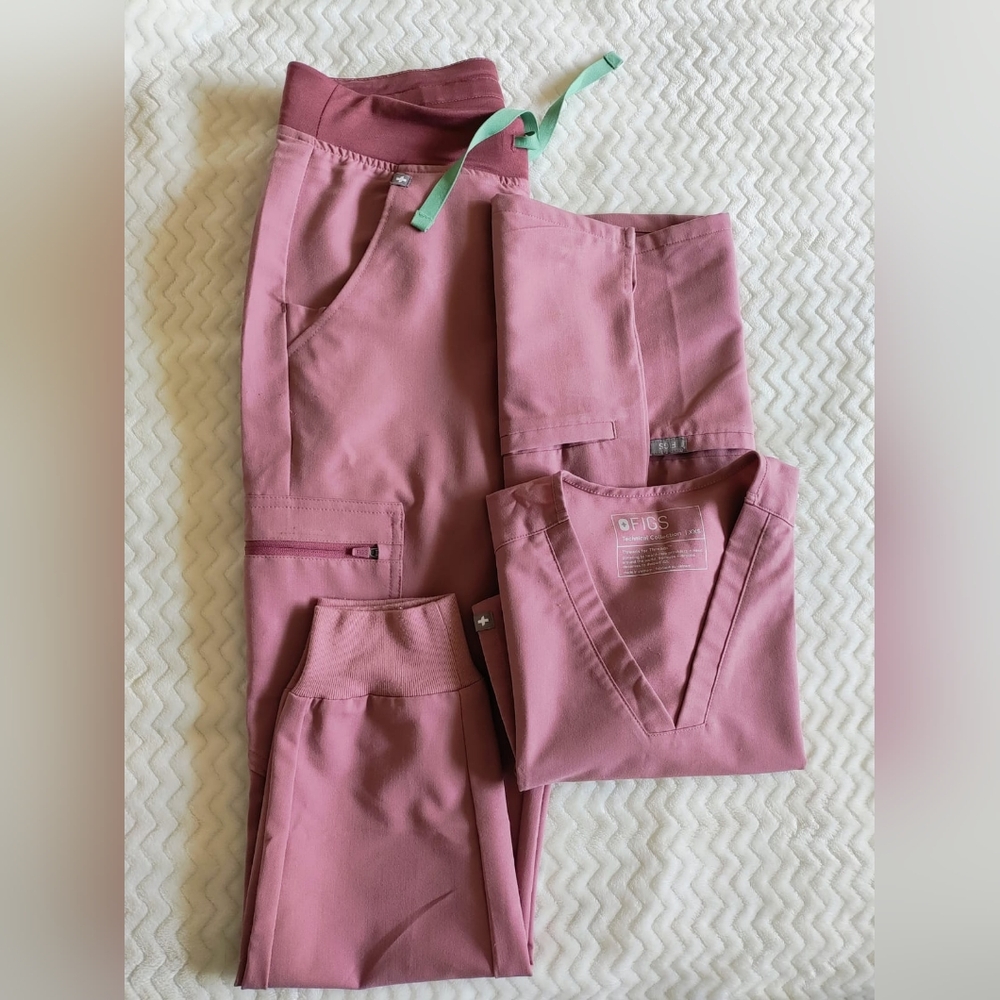 FIGS SCRUBS BOTTOMS